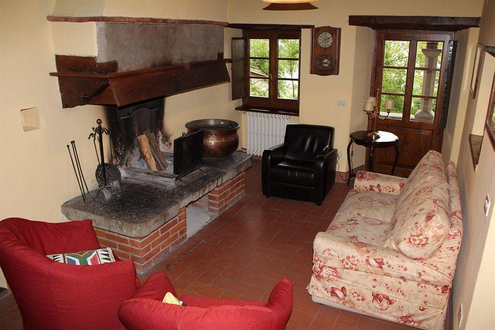 Borgo Corsignano Guest House Poppi Exterior foto